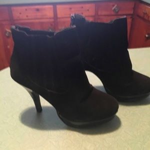Black suade heels shoes